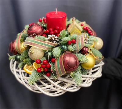 Рождественский венок со свечой 3312