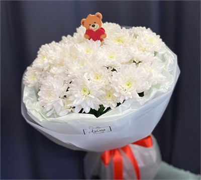 №35 Букет из белых кустовых хризантем с топпером 3359
