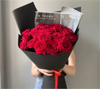 Торжественный букет из 25 роз Ред Наоми 3139