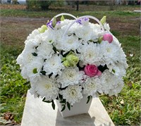 Светлая композиция в белой сумочке 3158