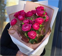 Букет из кустовых роз 3189