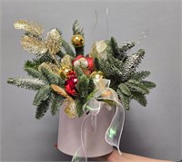 Зимняя композиция в золотом 3300